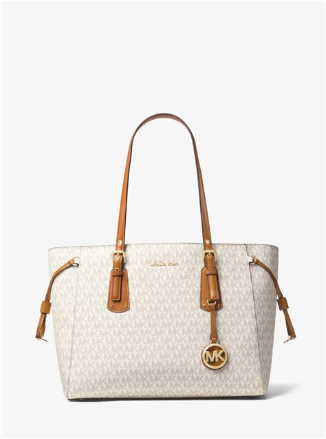 michael kors voyager bag